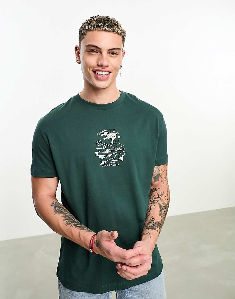 

ASOS DESIGN – Зеленая футболка свободного кроя с уличным принтом на груди
