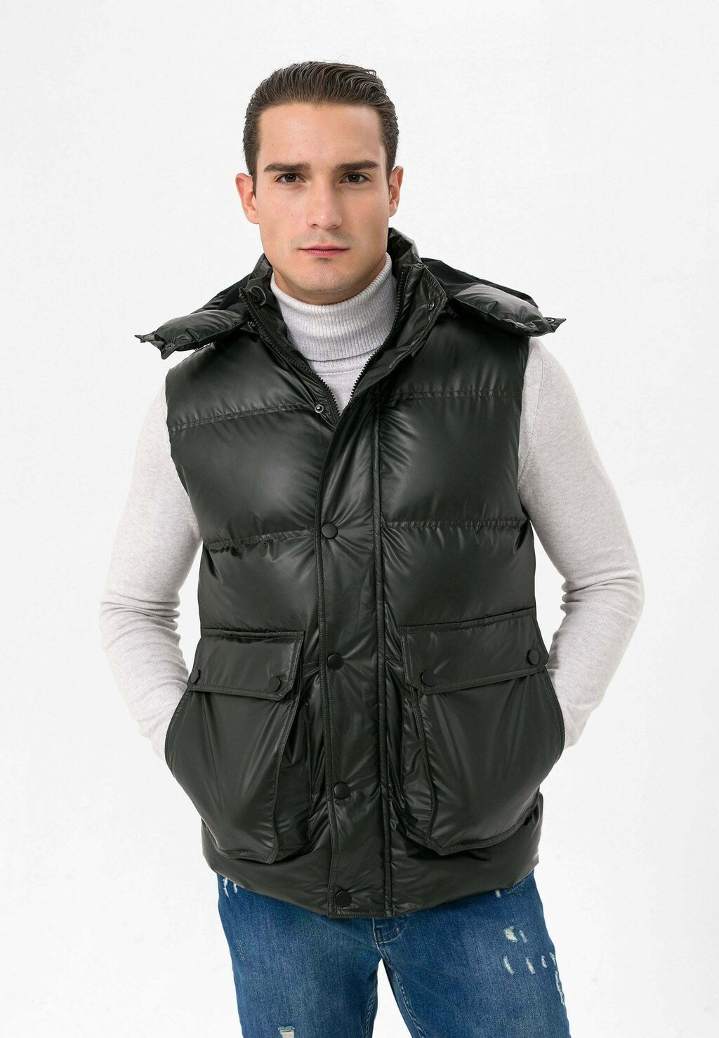 

Жилет REGULAR FIT Daniel Hills, хаки
