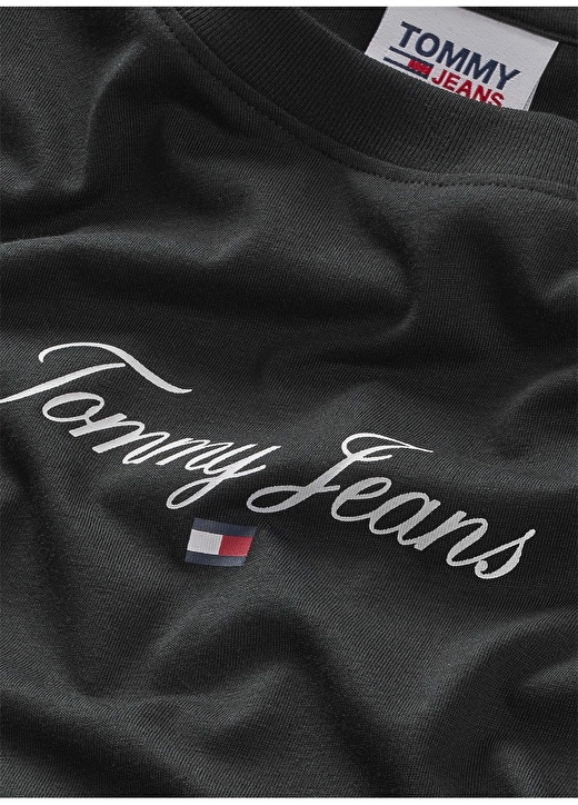 

Футболка Tommy Jeans