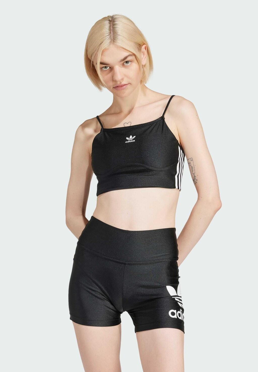 

Верх adidas Originals, черный