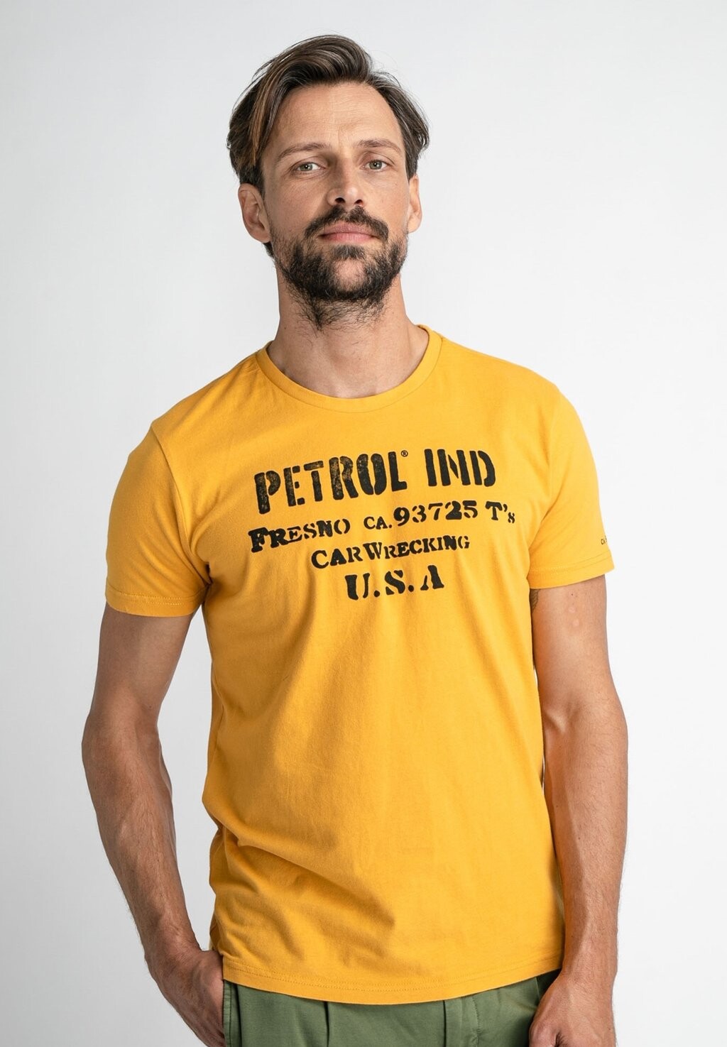 

Футболка с принтом Petrol Industries, желтый