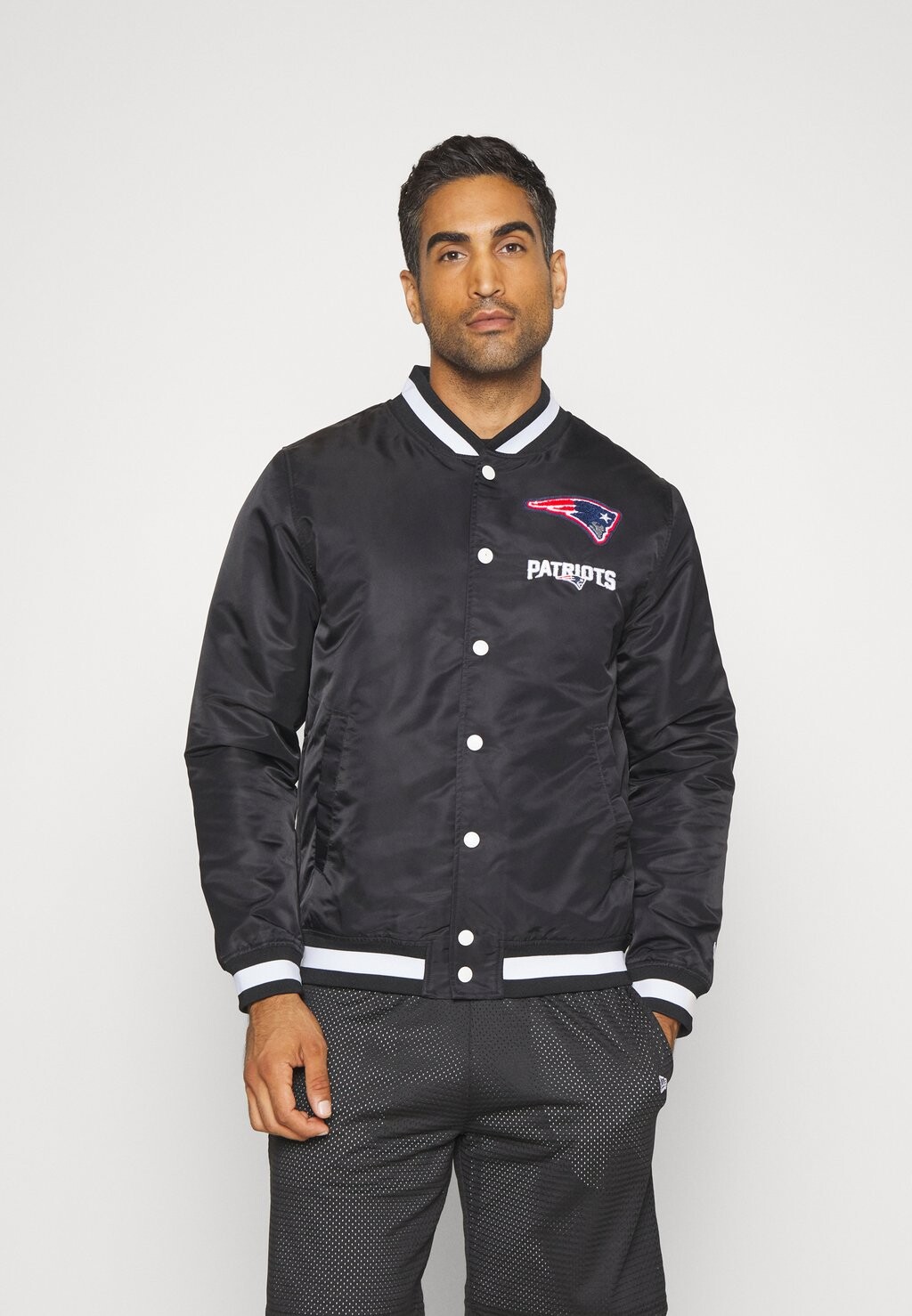 

Team Nfl New England Patriots Logo Select Jacket New Era, черный