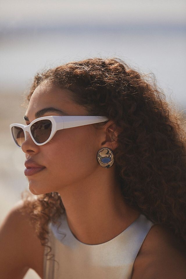 

Очки солнцезащитные Anthropologie Cat-Eye спортивные, белый