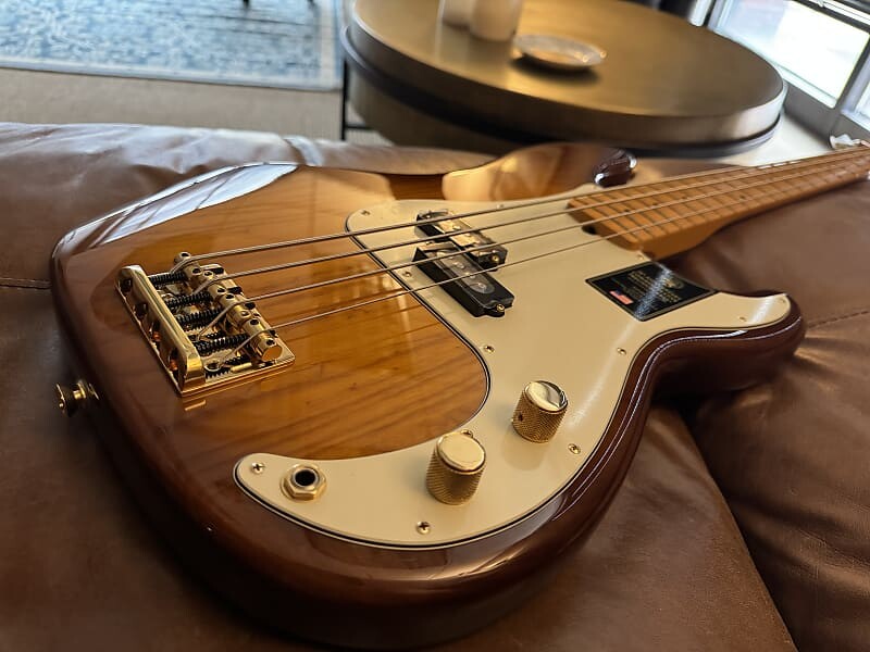 

Басс гитара Fender 75th Anniversary P Bass