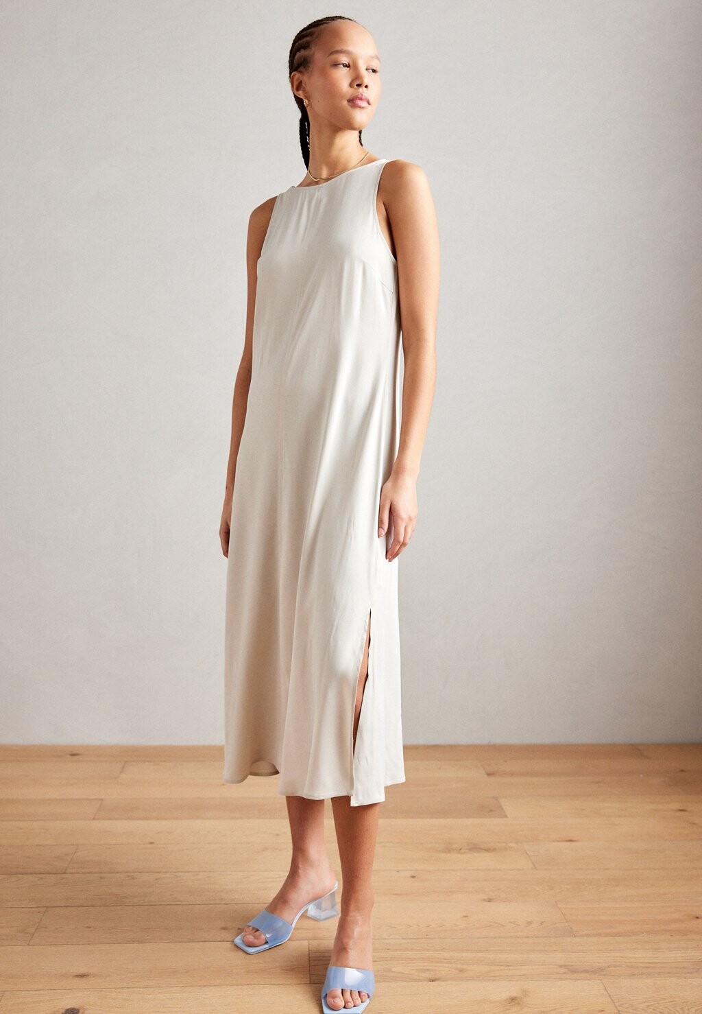 

Дневное платье FLUENT TANK DRESS SIDE SLIT Marc O'Polo, цвет stone grey