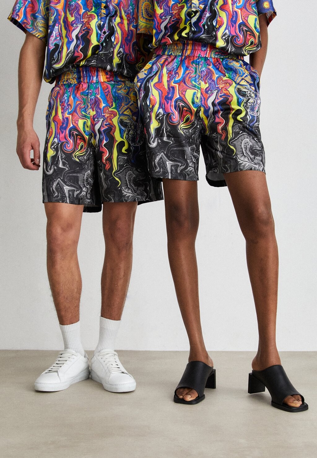 

Шорты UNISEX Carlo Colucci, черный