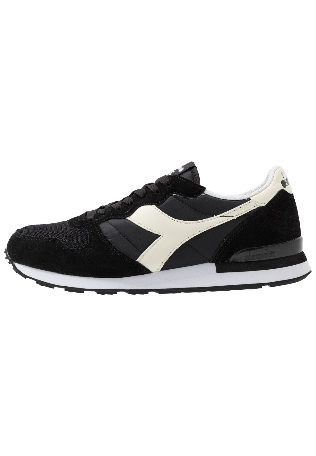 

Кроссовки Diadora