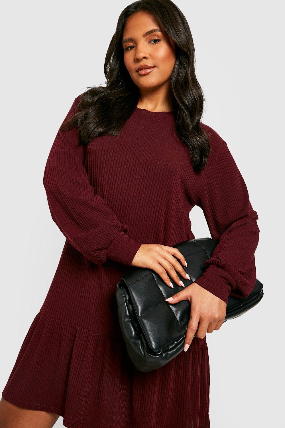 

Свободное платье Plus из мягкого ребра с оборками по подолу boohoo, красный