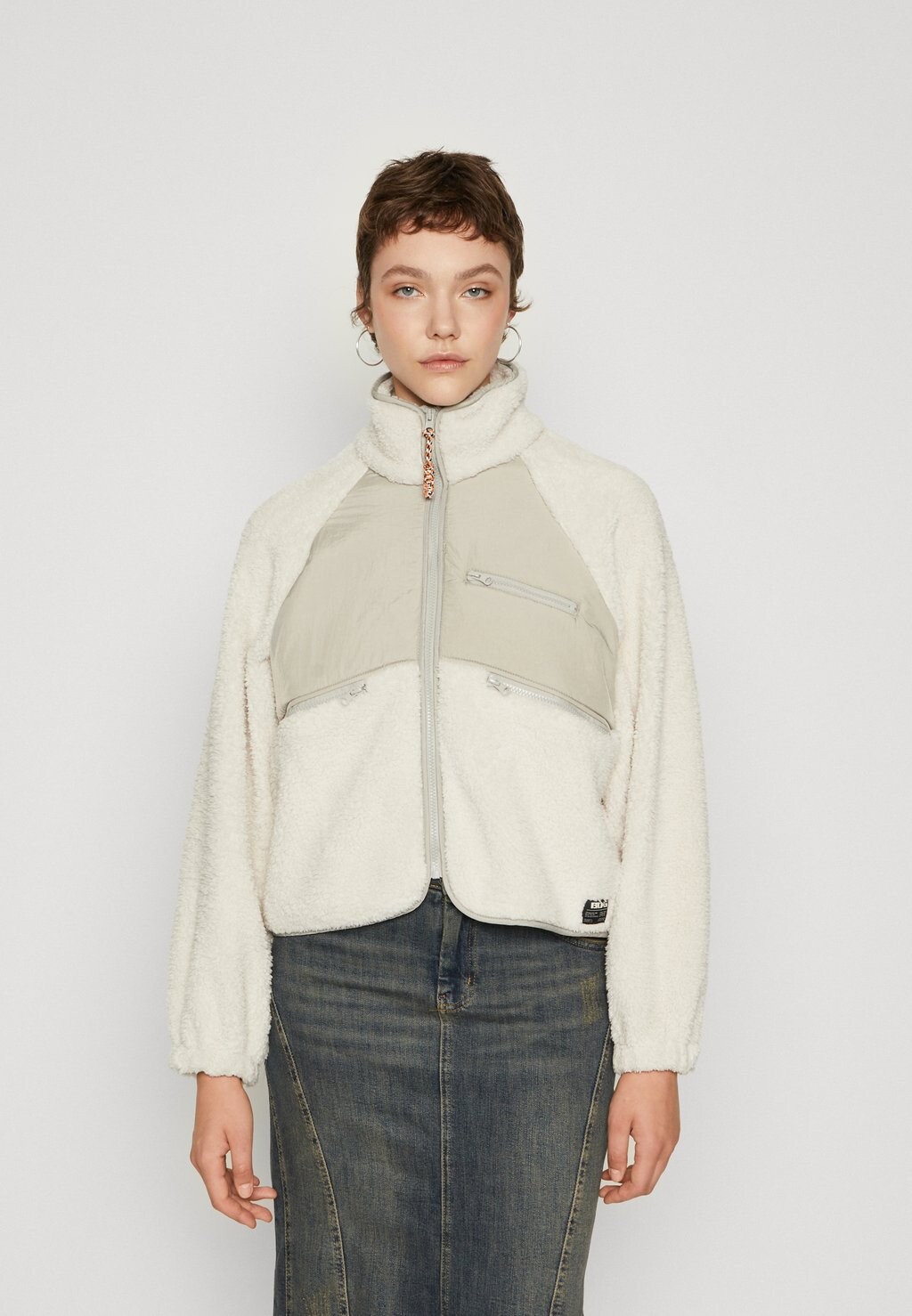 

Флисовая куртка BDG Urban Outfitters BOXY ZIP, экрю