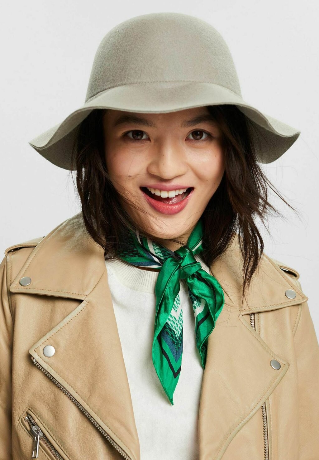

Шляпа Esprit, цвет light taupe