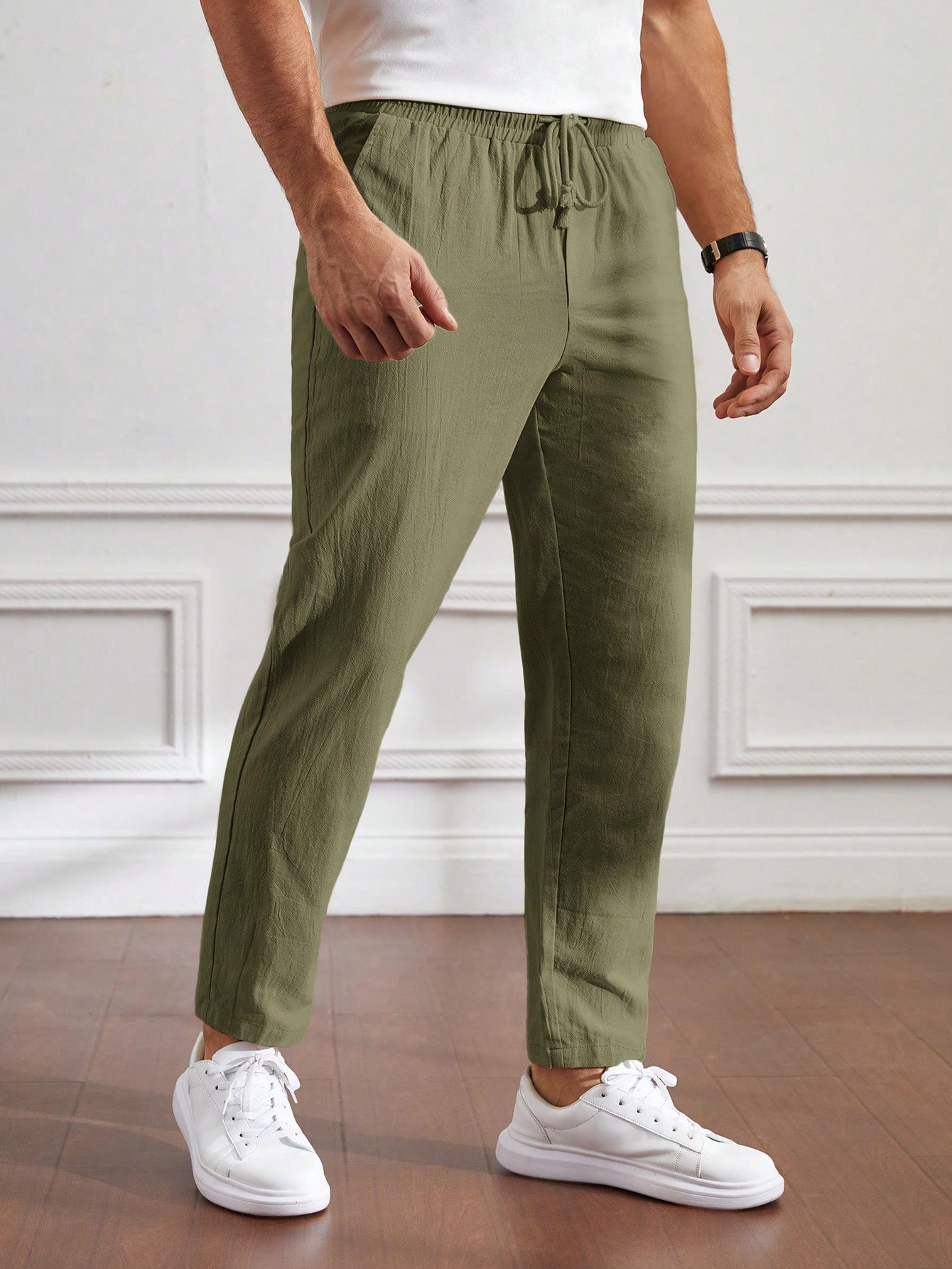 Мужские повседневные зауженные брюки из однотонной ткани Manfinity Basics, армейский зеленый фото