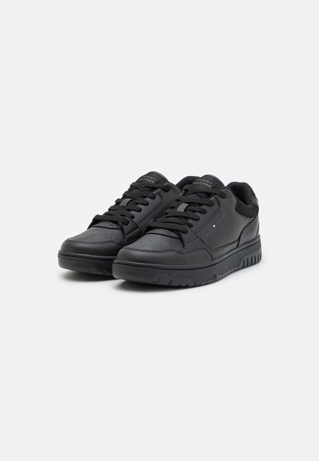 

Кроссовки Tommy Hilfiger BASKETBALL CORE, черный