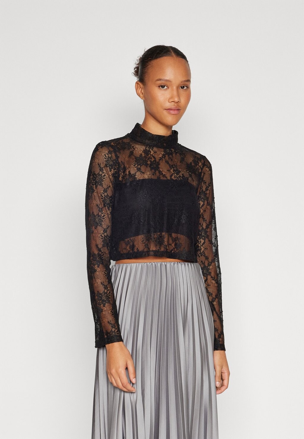 

Топ с длинными рукавами ONLHELENA HIGH NECK LACE ONLY, цвет black