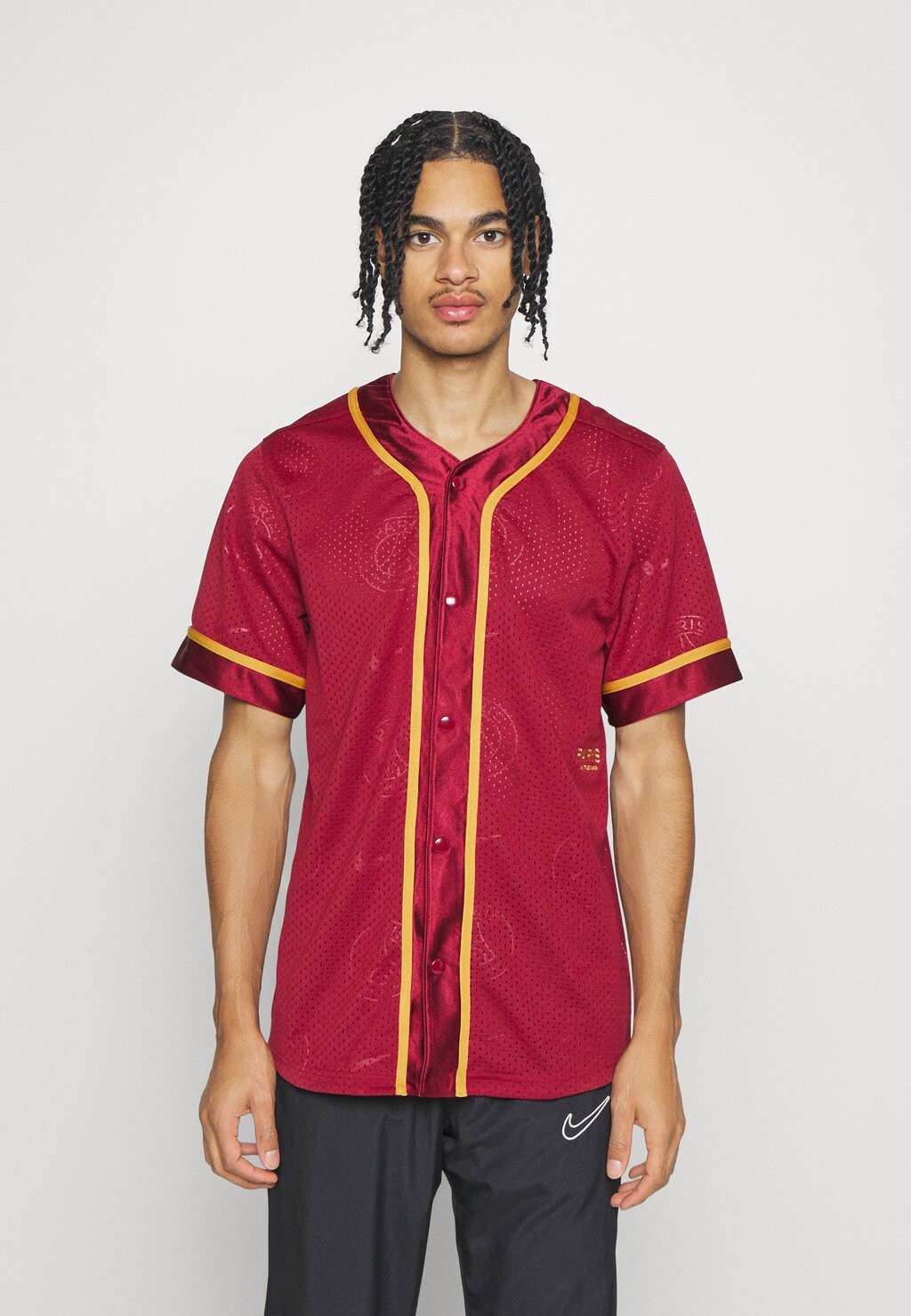

Спортивная футболка Paris St Germain Graphic Nike, цвет team red/gold