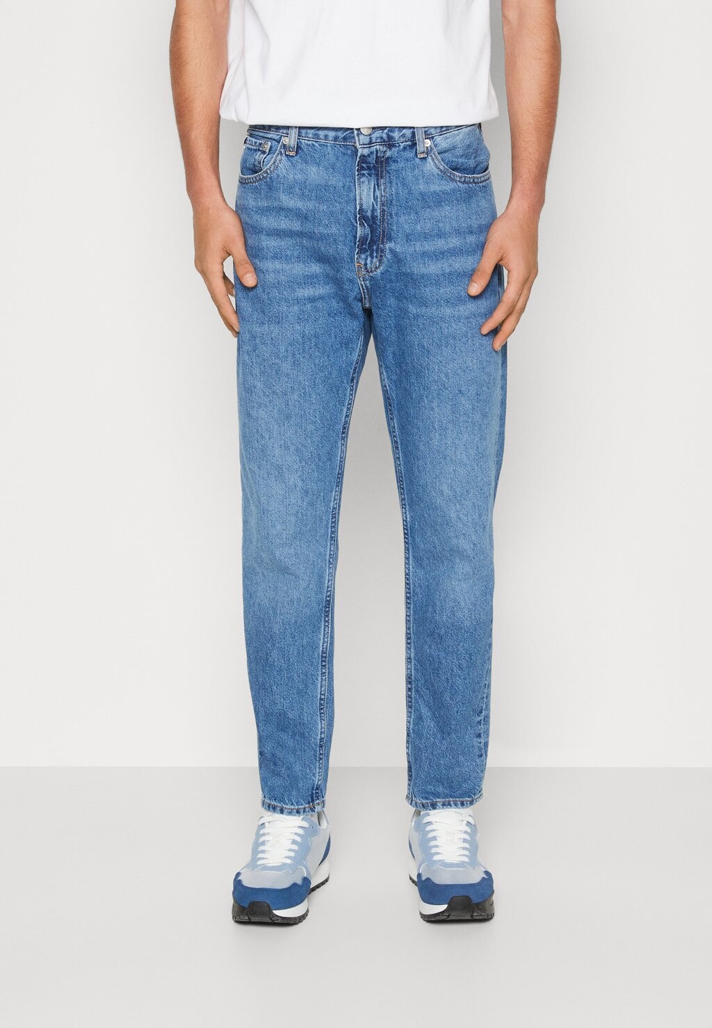 

Джинсы прямого кроя Calvin Klein Jeans