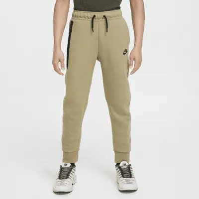 

Брюки Nike Sportswear Tech Fleece, цвет Neutral Olive/Black/Black