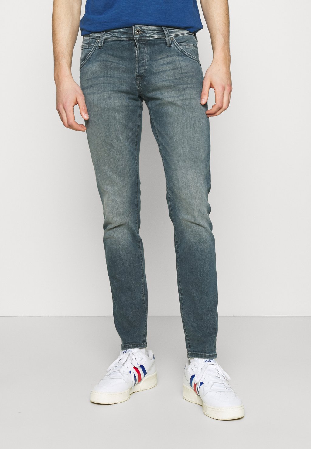 

Джинсы Slim fit Jack & Jones