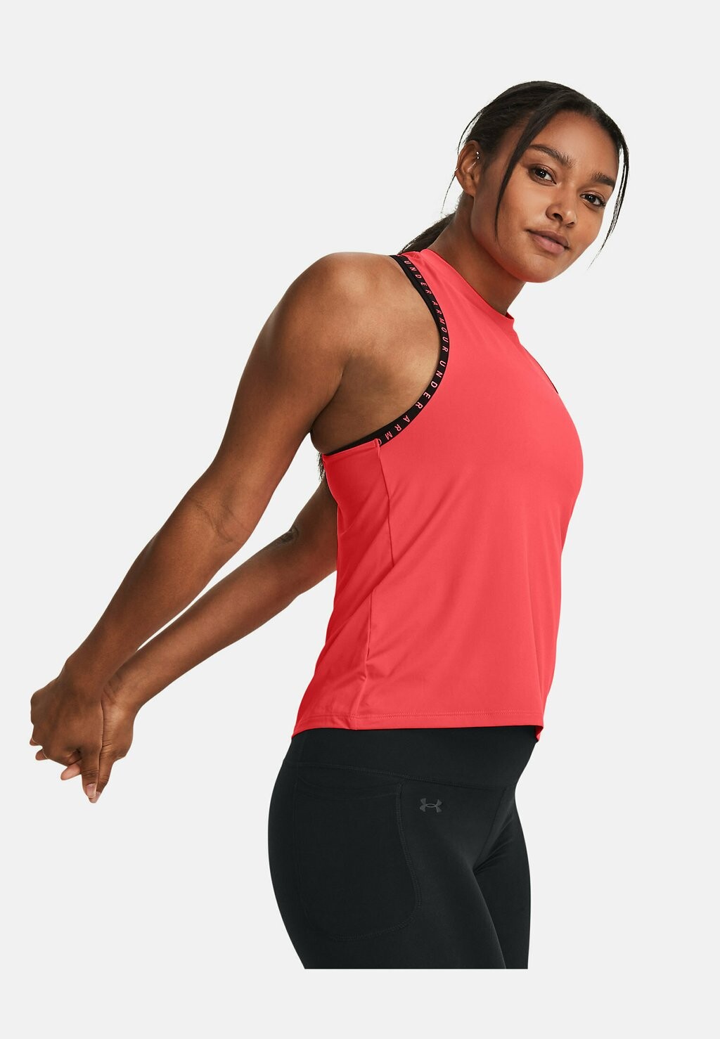 

Топ Under Armour, красный/черный