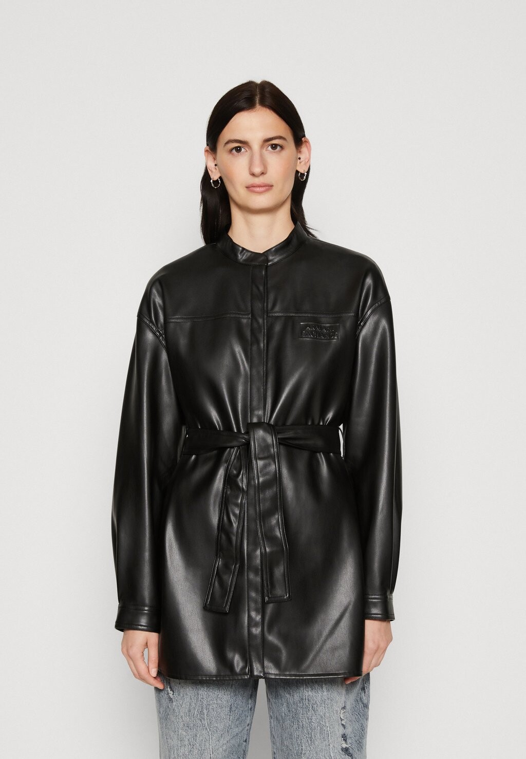 

Куртка из искусственной кожи Armani Exchange, черный