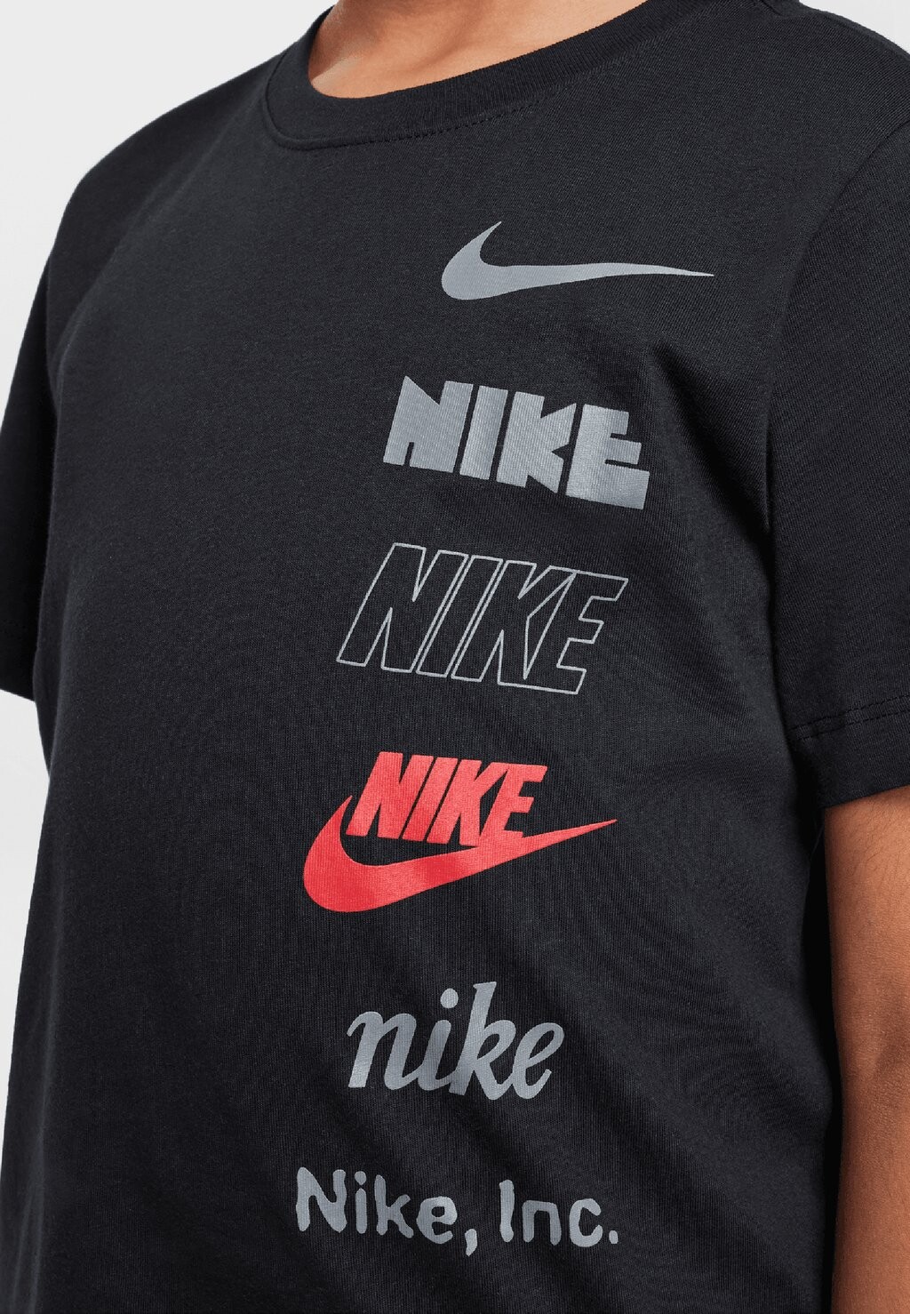 

Футболка TEE LOGO UNISEX Nike, черный