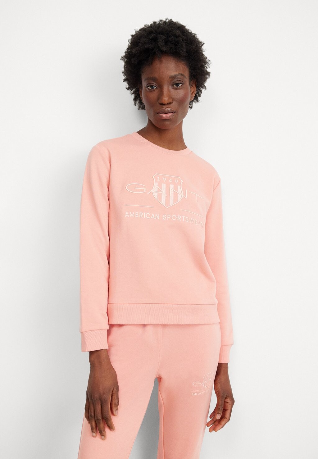

Толстовка REG TONAL SHIELD C-NECK SWEAT GANT, розовый