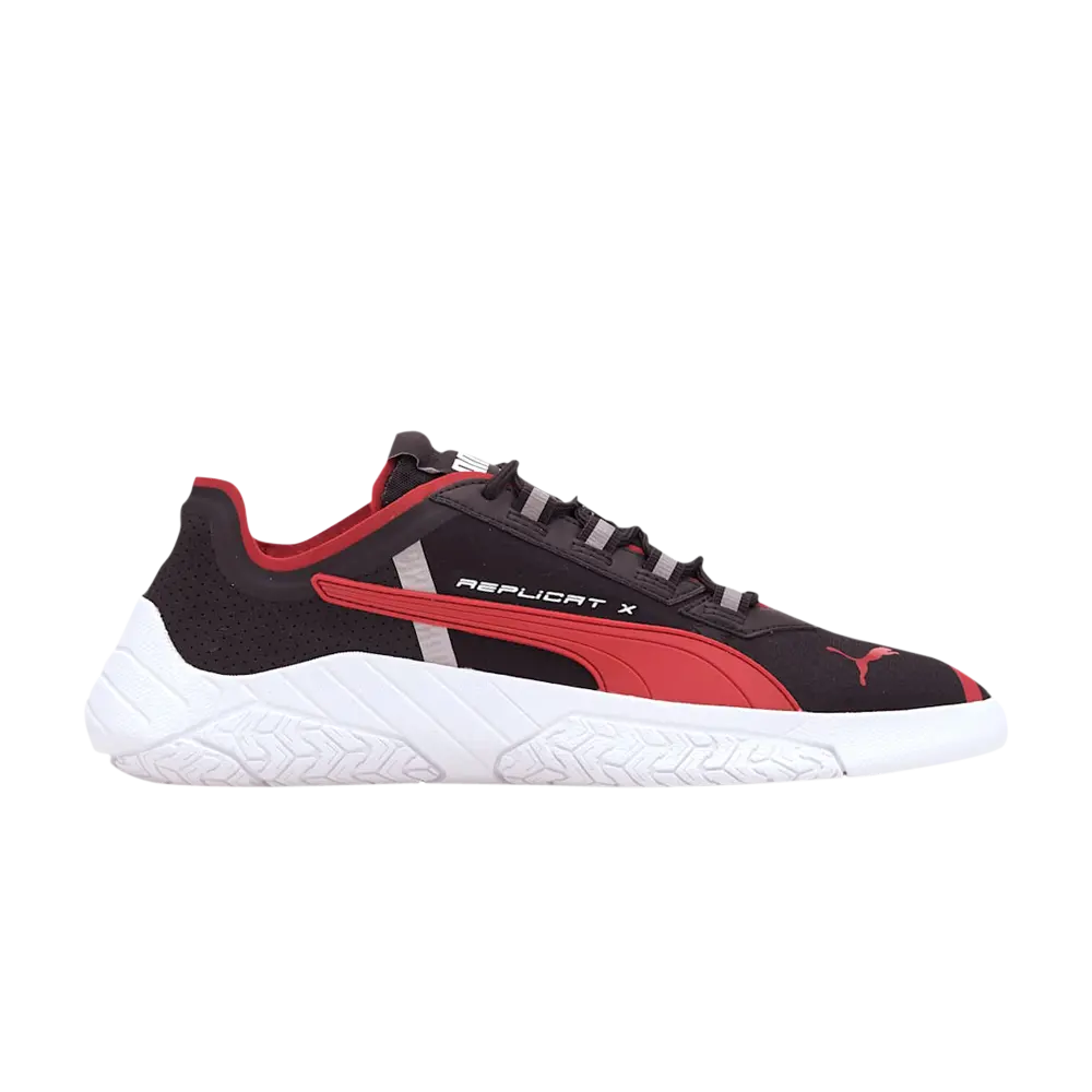 Бело rosso. Кроссовки Puma для гонок