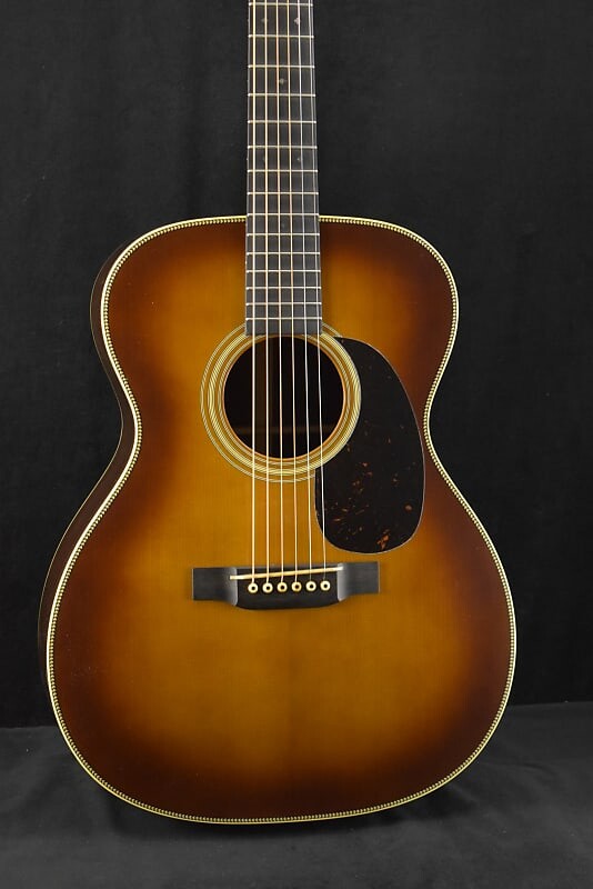 

Акустическая гитара Martin Custom Shop 000-28 Authentic 1937 Stage 1 Aging Ambertone