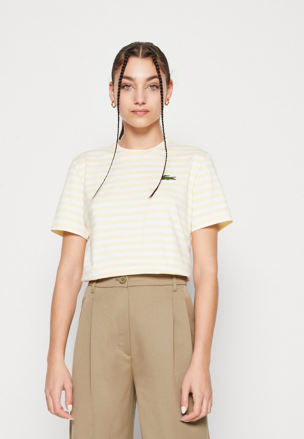 

Футболка с принтом Lacoste