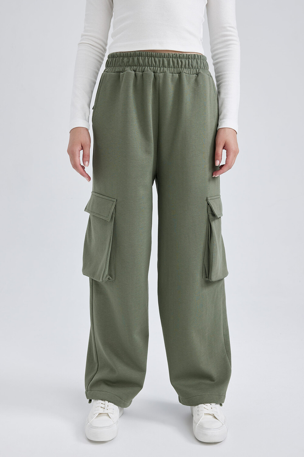 

Спортивные брюки DeFacto JOGGER FIT, хаки