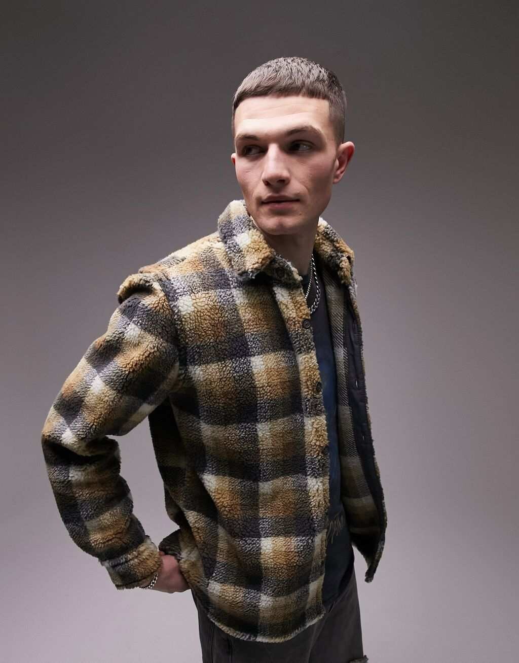 

Рубашка цвета хаки с принтом Topman Borg