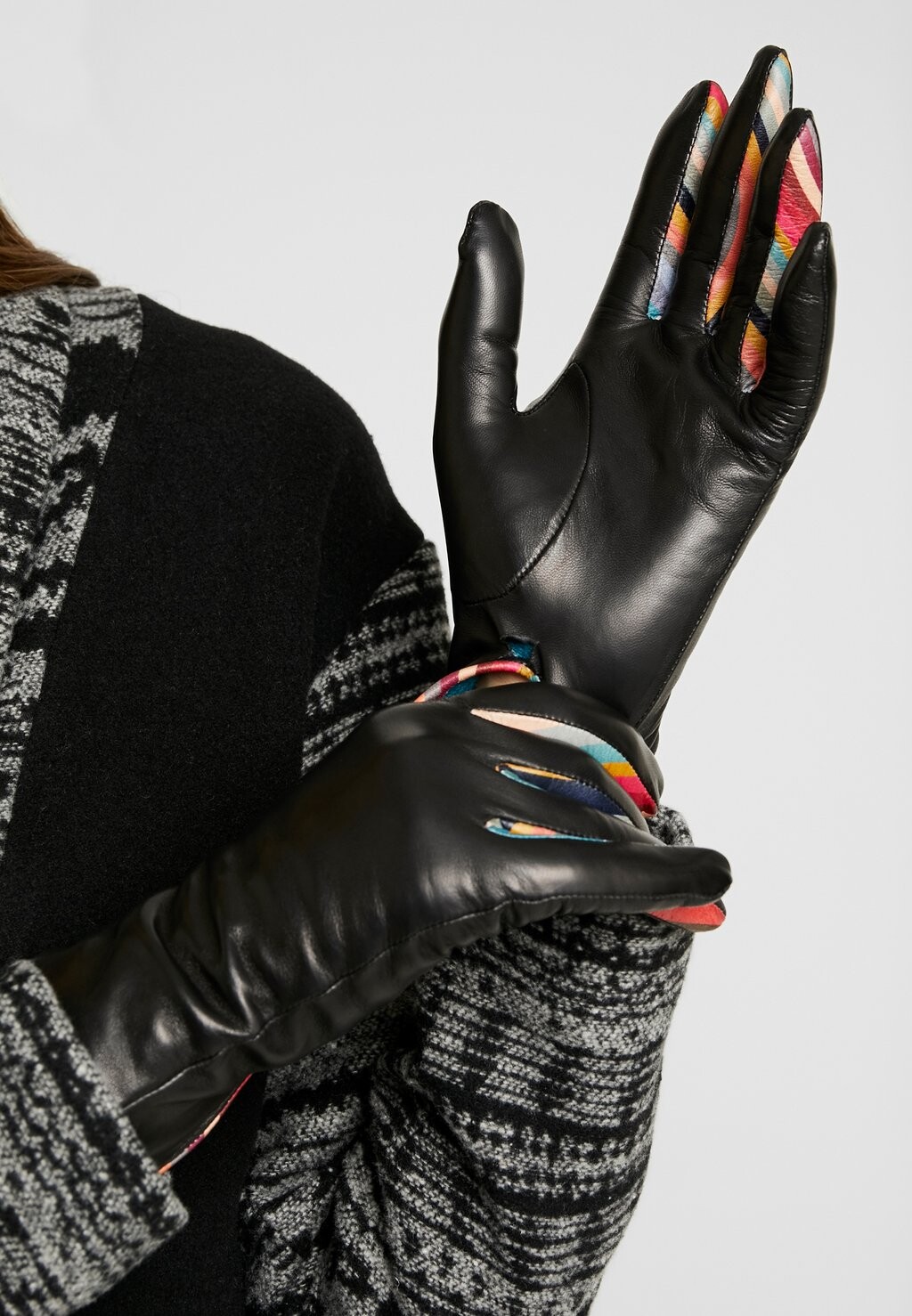 

Перчатки Paul Smith, черный