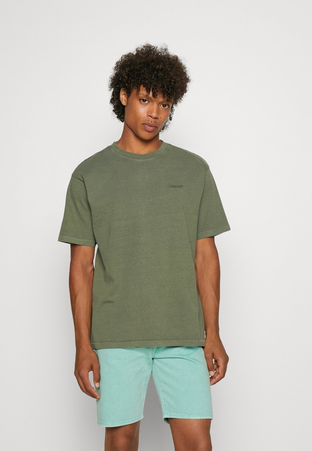 

Базовая футболка Tab Vintage Tee Levi's, цвет thyme garment
