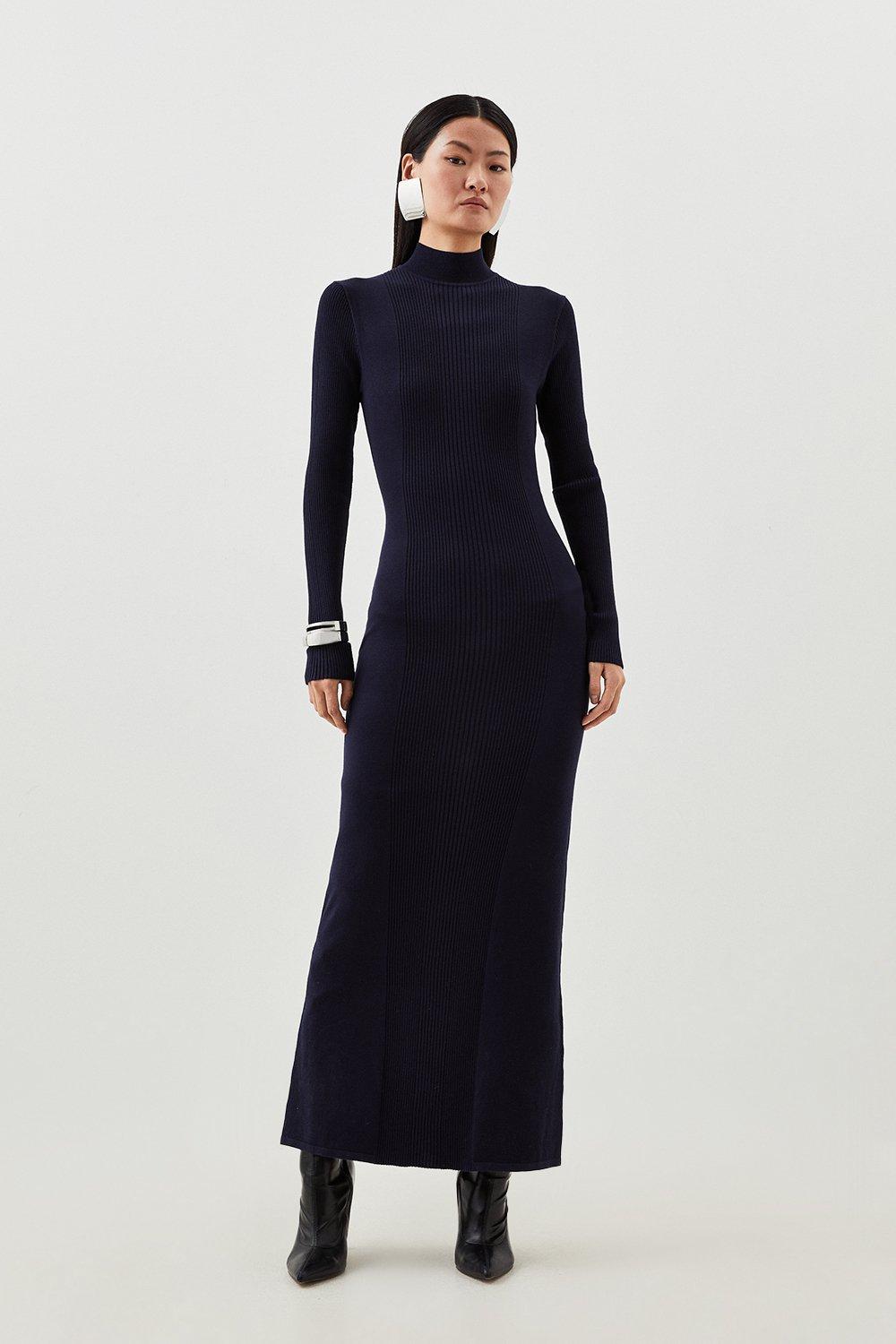 цена Вязаное платье макси с длинным вырезом из смесовой вискозы Karen Millen, темно-синий