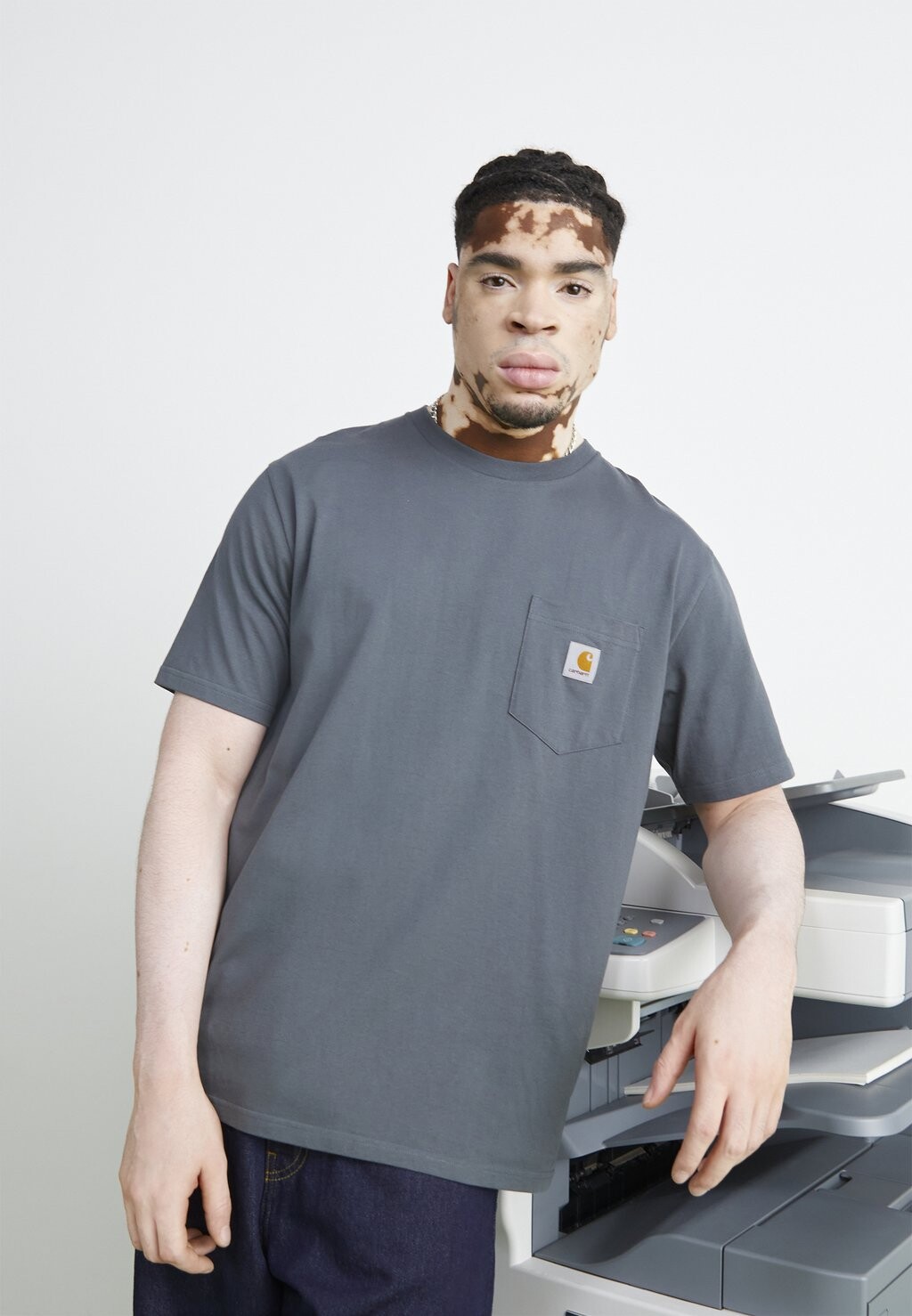 

Базовая футболка Pocket Carhartt WIP, цвет jura