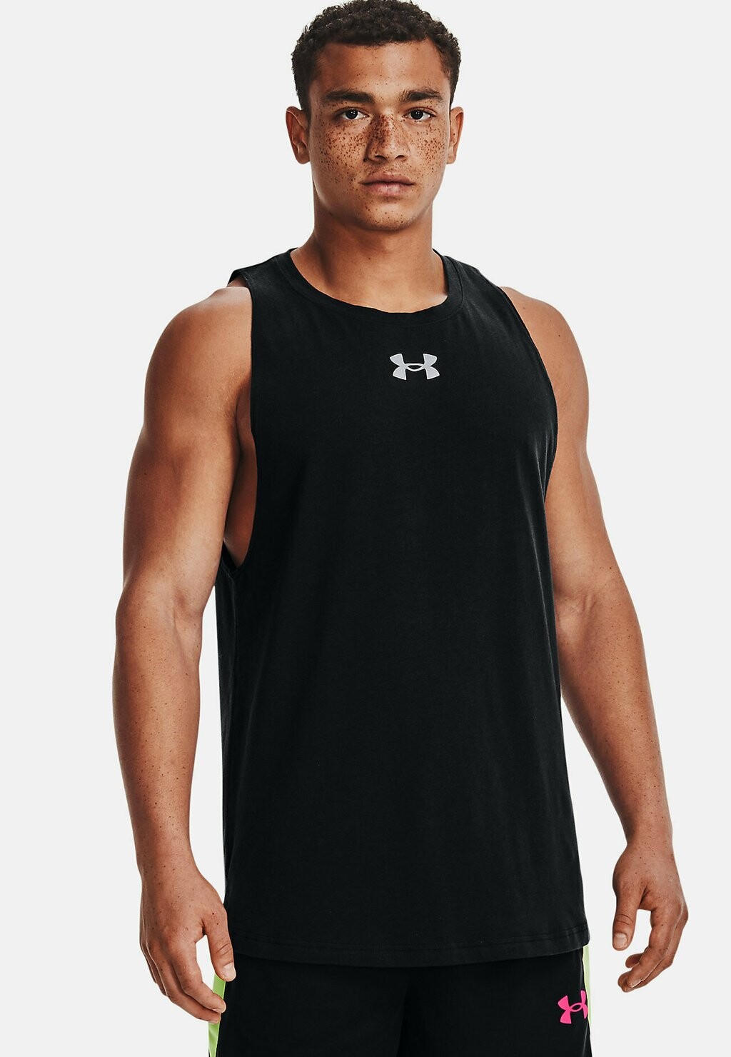 

Верх БАЗОВЫЙ БАК Under Armour, черный