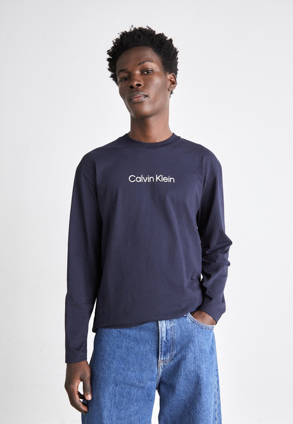 

Топ с длинными рукавами Hero Logo Calvin Klein, темно-синий