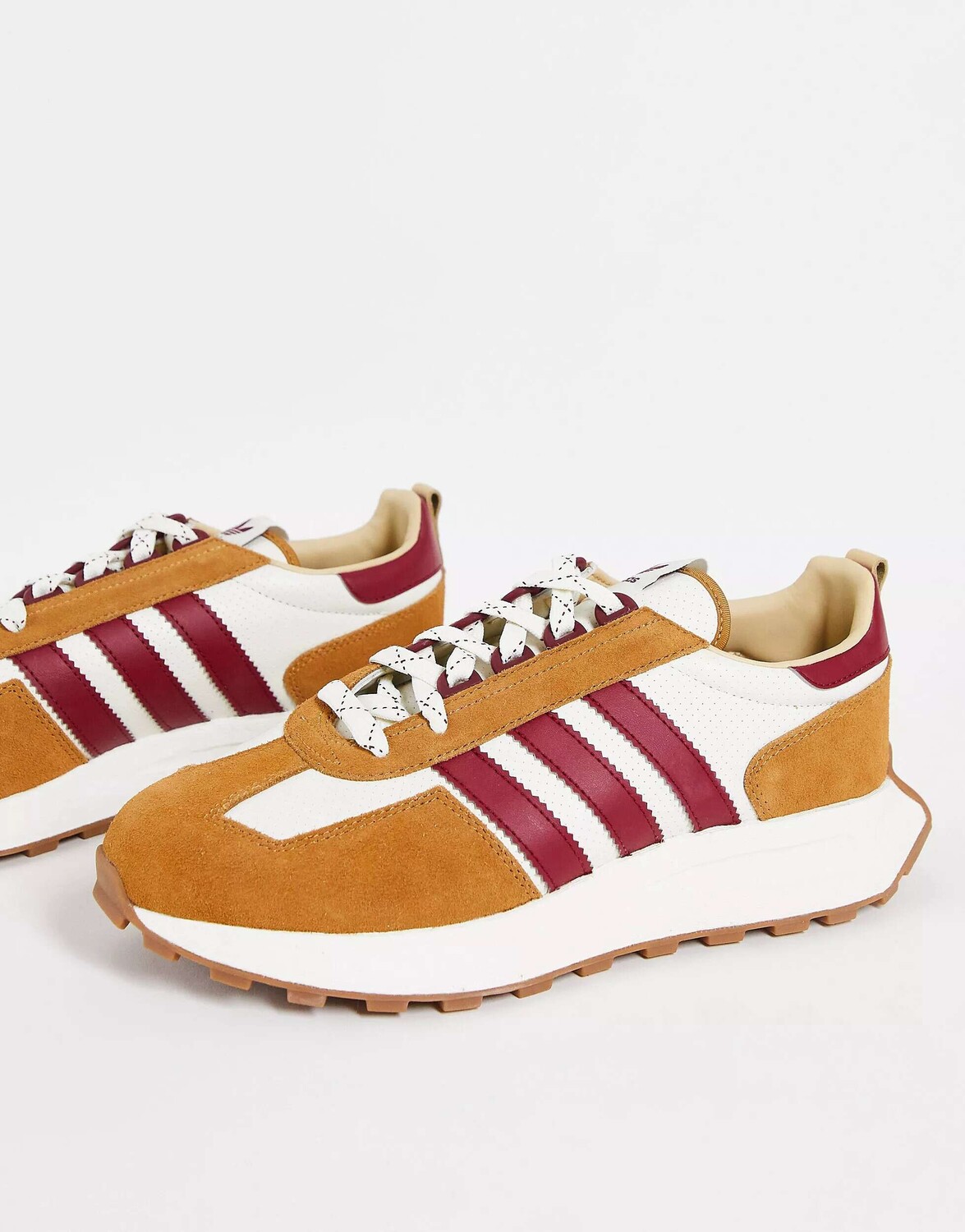 

Белые кроссовки adidas Originals Retropy E5