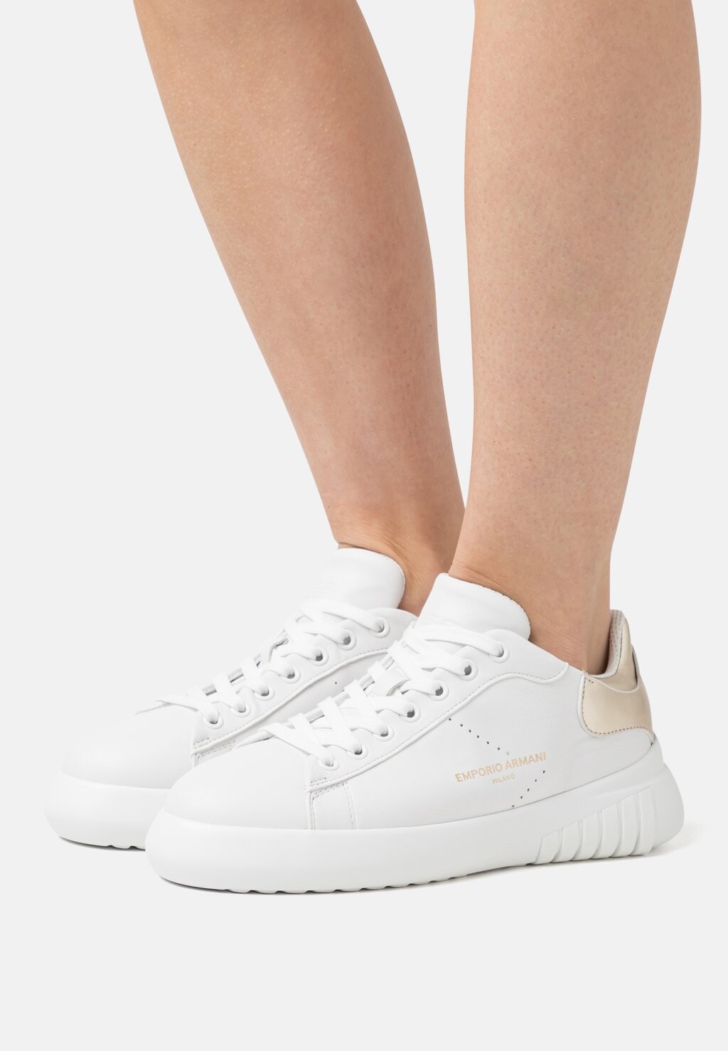 

Кроссовки Emporio Armani