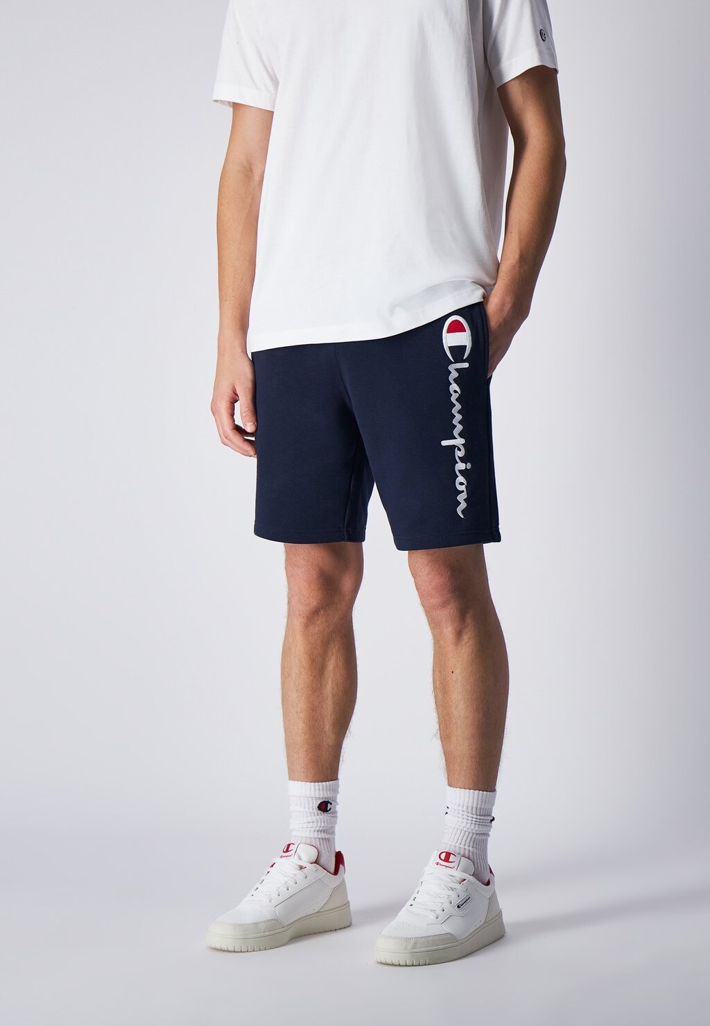 

Спортивные брюки Classic Bermuda Large Authentic Logo Champion, цвет dark blue