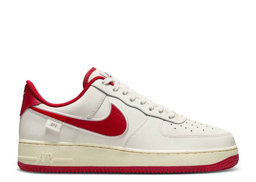 

Кроссовки Nike Air Force 1 '07 'Sail Gym Red Embroidered Swoosh', кремовый, Серый