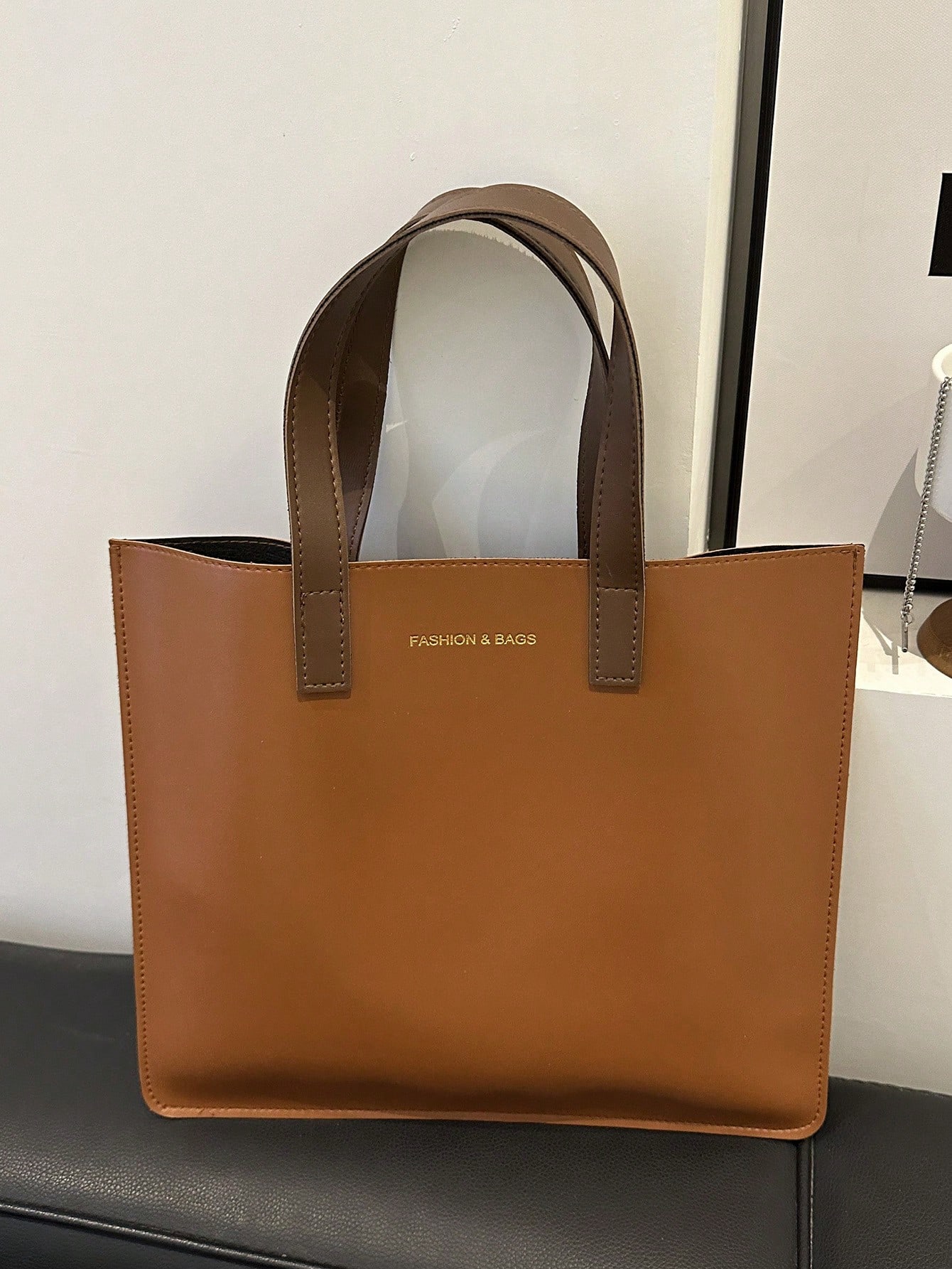 цена Модная двухцветная женская пригородная сумка, коричневый