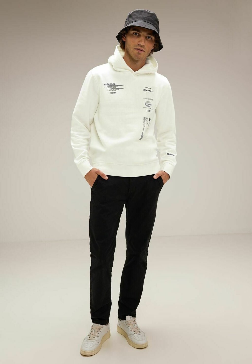

Толстовка Mit Artwork Street One MEN, цвет weiß