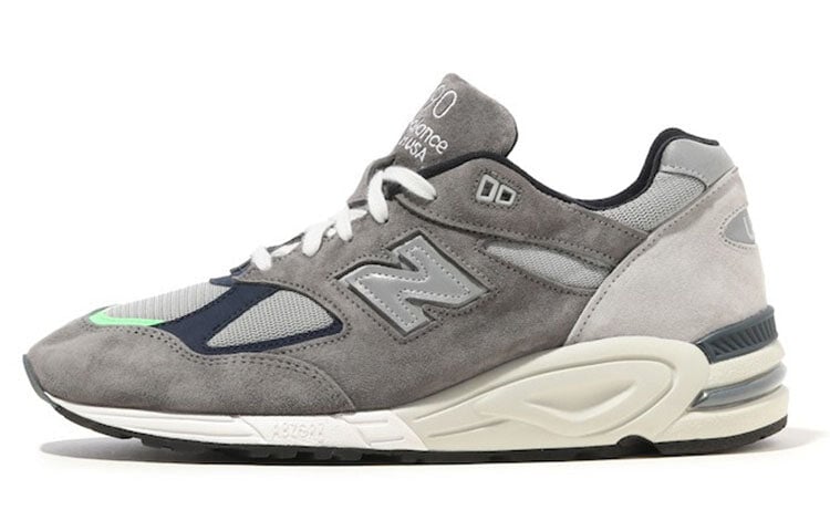 

Кроссовки New Balance 990v2 x Madness, серый