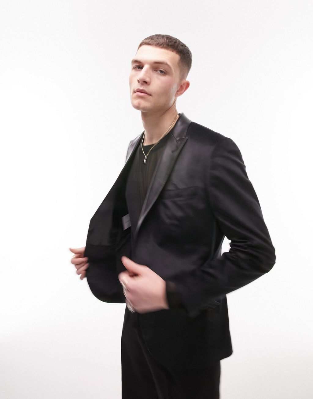 

Черный бархатный пиджак скинни Topman