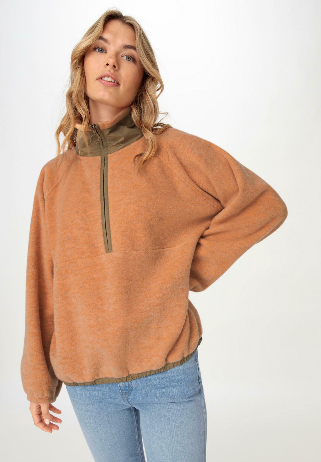 Флисовый свитер hessnatur, цвет clementine