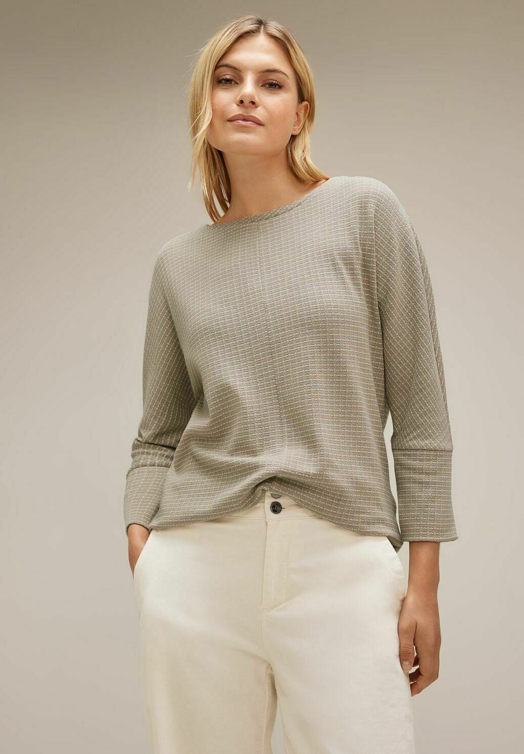 

Свитер Look Street One, бежевый