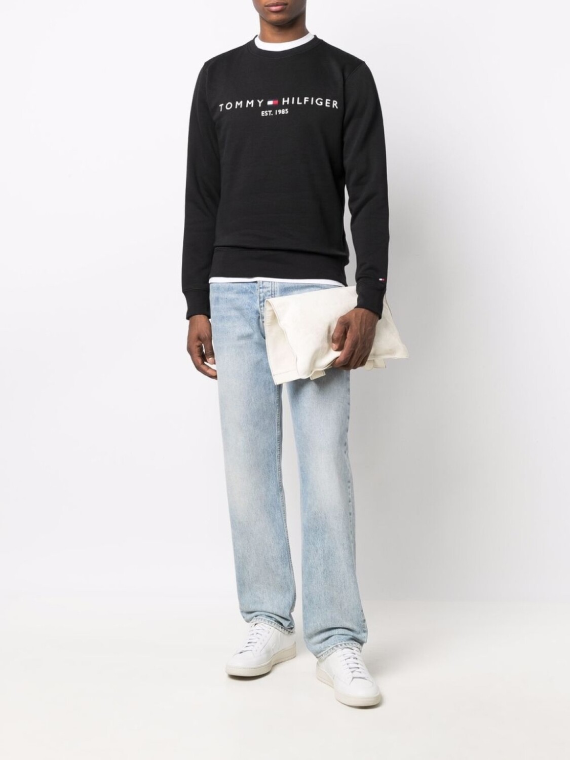 

Tommy Hilfiger толстовка с вышитым логотипом, черный