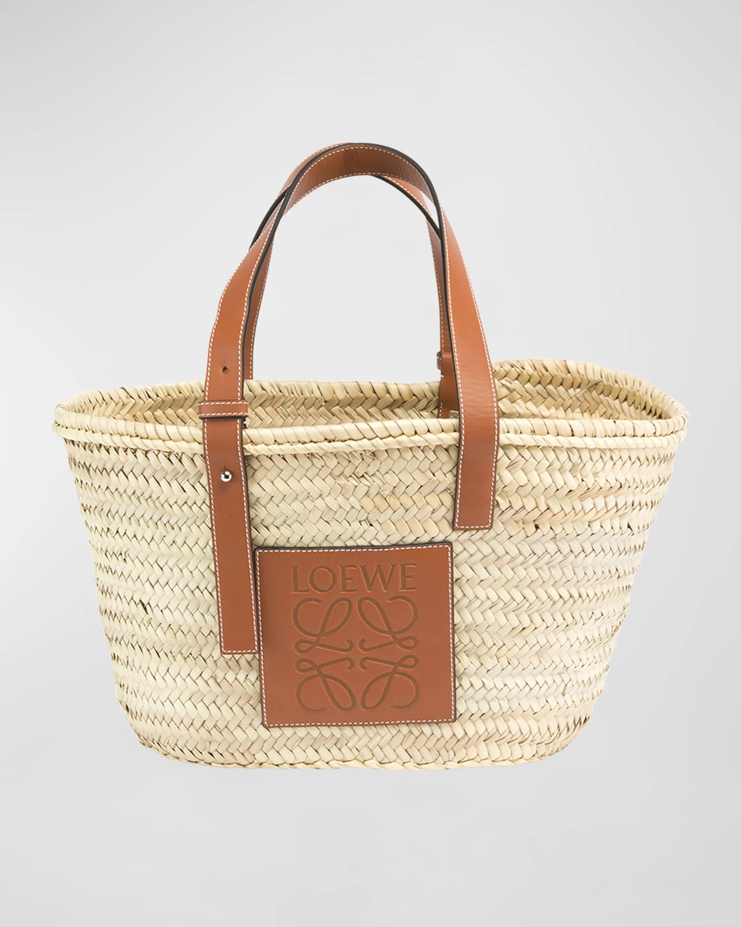 

Маленькая сумка Basket из пальмового листа с кожаными ручками Loewe, цвет Natural/Tan