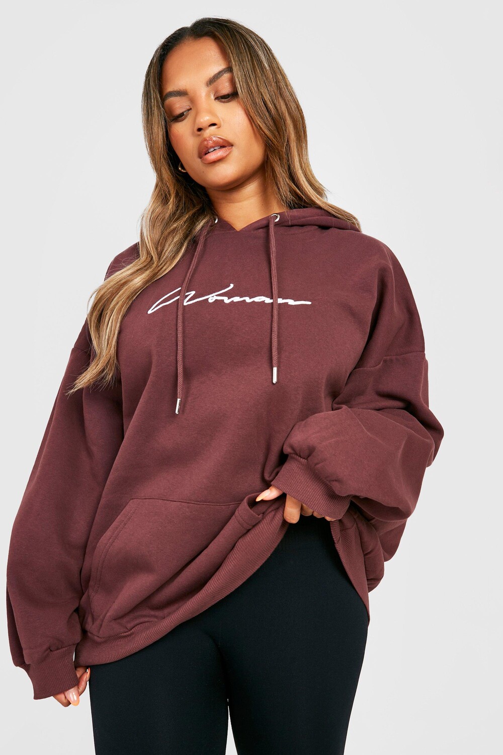 

Женская худи с вышивкой plus Boohoo, шоколадный, Коричневый