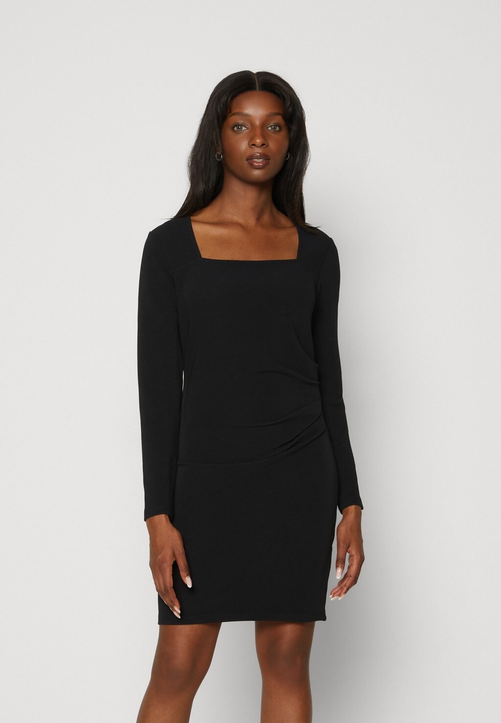

Платье-футляр Vmroxi Short Dress Vero Moda Petite, черный